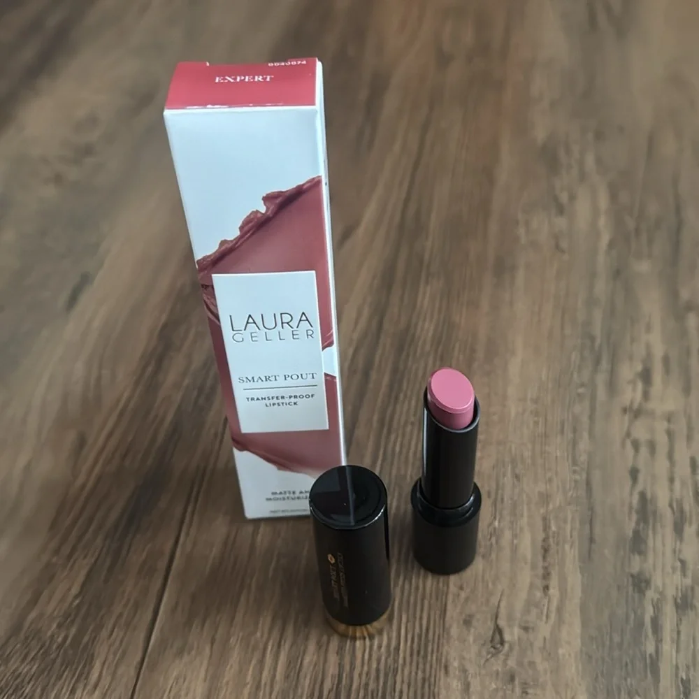 Laura Geller Smart Pout Lipstick Shade Expert